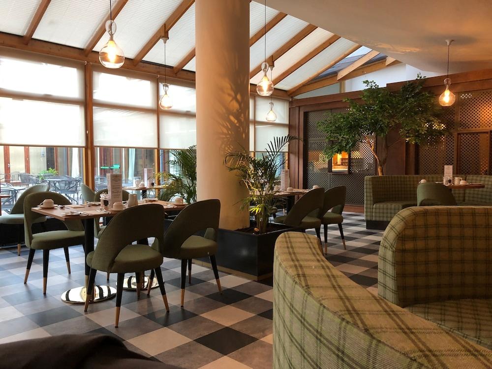 Tullamore Court Hotel Екстер'єр фото
