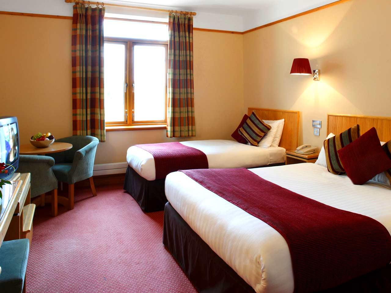 Tullamore Court Hotel Екстер'єр фото